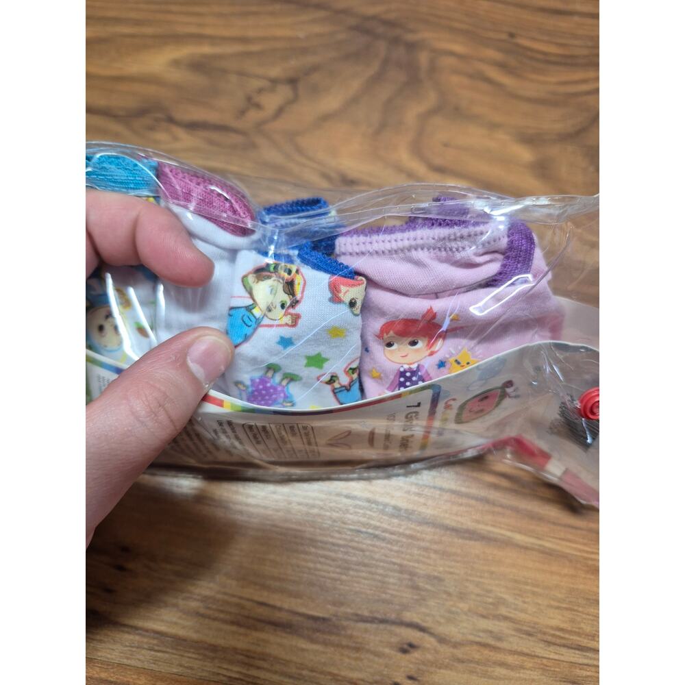 Cocomelon Panties Toddler Girls Size 4T 4 Pack Graphic Design 100% Cotton 7676 - Picture 2 of 6